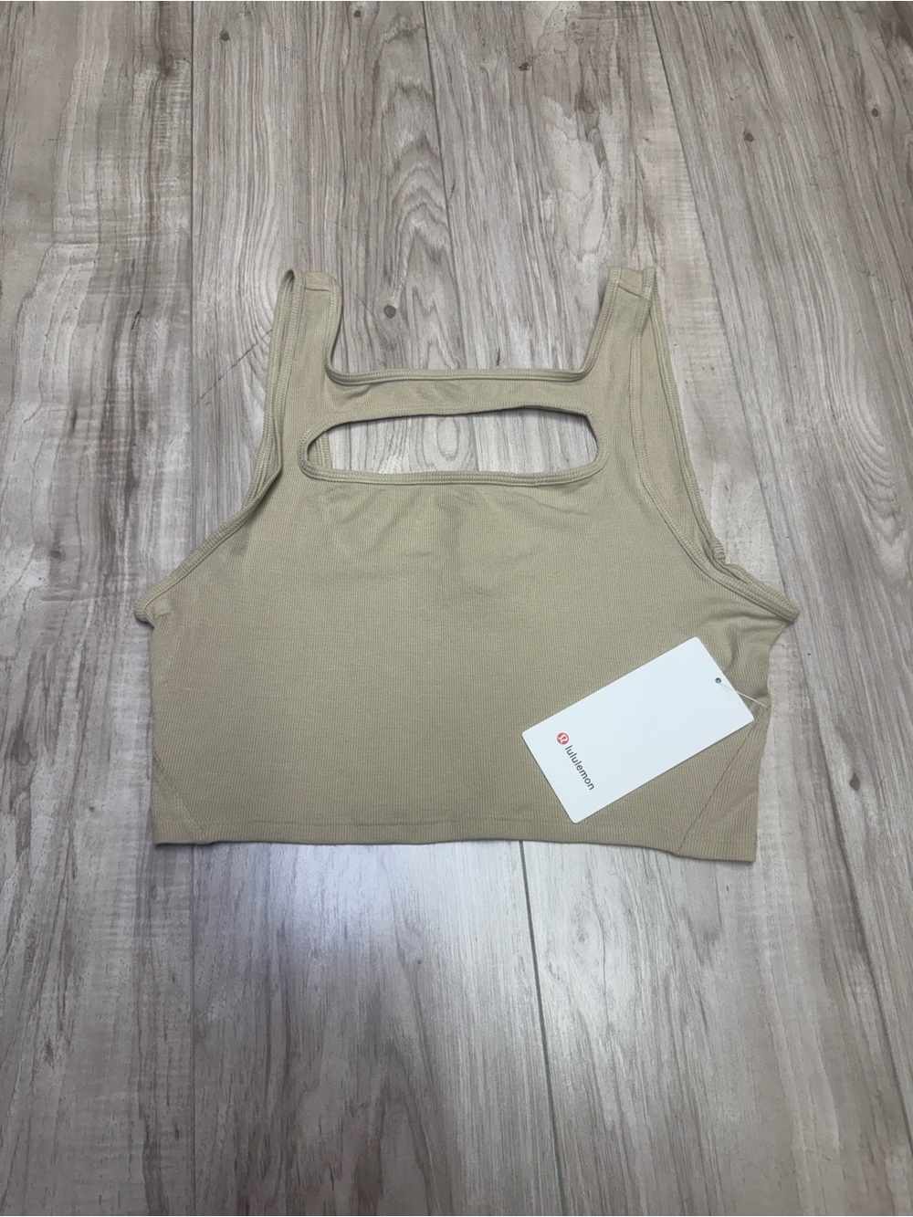 Lululemon NWT LA Front Cut-Out Crop Tank